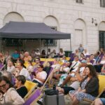 Publiczność festiwalu na Zamku w Janowcu