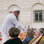 Artur Barciś i publiczność