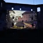 Pokaz mappingu na murach Zamku w Janowcu